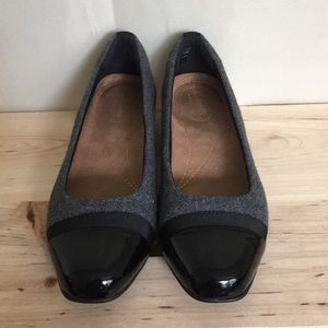 Clark’s size 5 square toe dress shoes